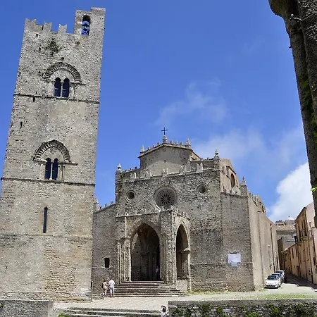 Sulle Orme Degli Elimi